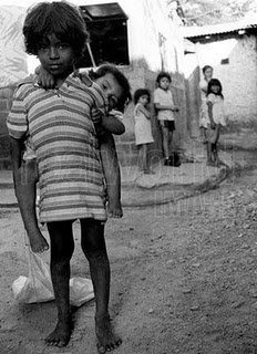 san-salvador-slum-poverty-editorial-news-poor-sad-reality-social-daily-life-children-people-abstract-travel_13692.jpg, 25 KB